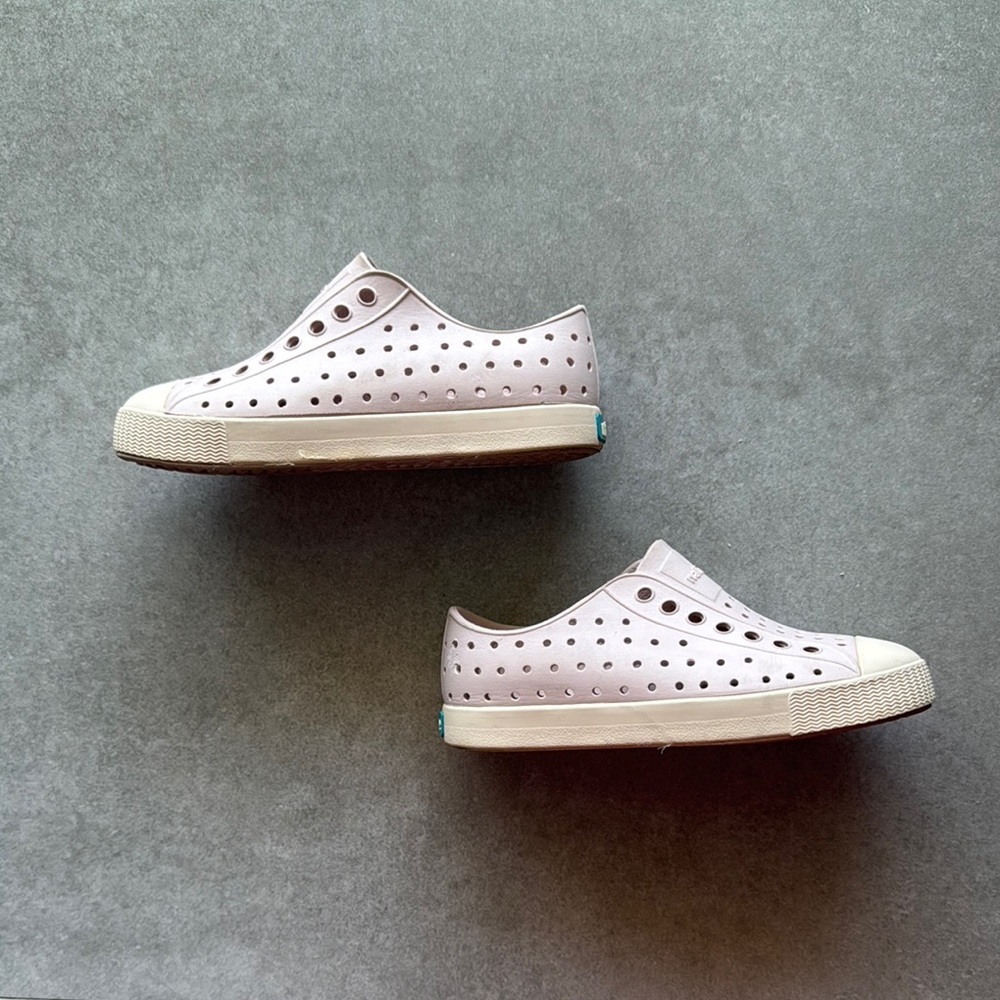 Perforated Light Pink Sneakers